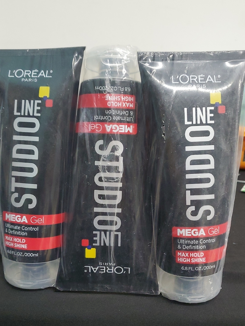 L'Oreal Studio Line Mega Gel - Black with Red Accents